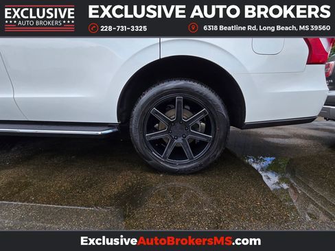 Used 2020 Ford Expedition XLT w/ Equipment Group 202A image 39