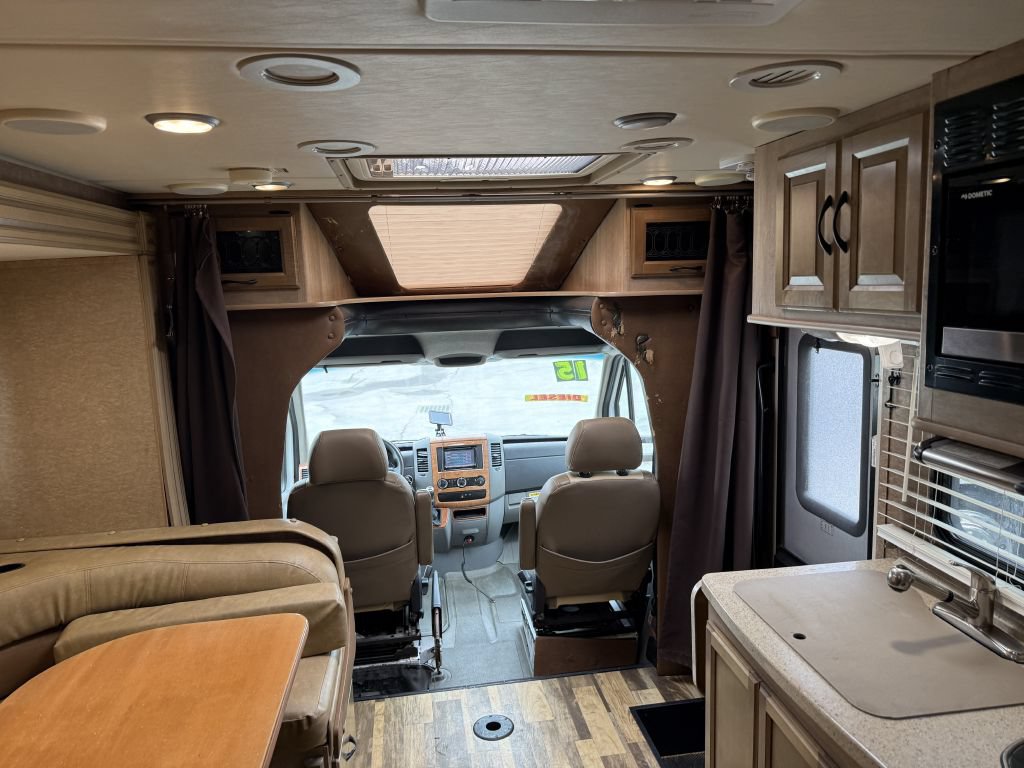 Used 2014 Mercedes-Benz Sprinter 3500 image 53