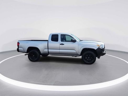 Certified 2022 Toyota Tacoma SR RWD image 8