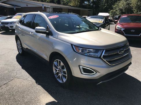 Used 2018 Ford Edge Titanium w/ Equipment Group 301A image 3