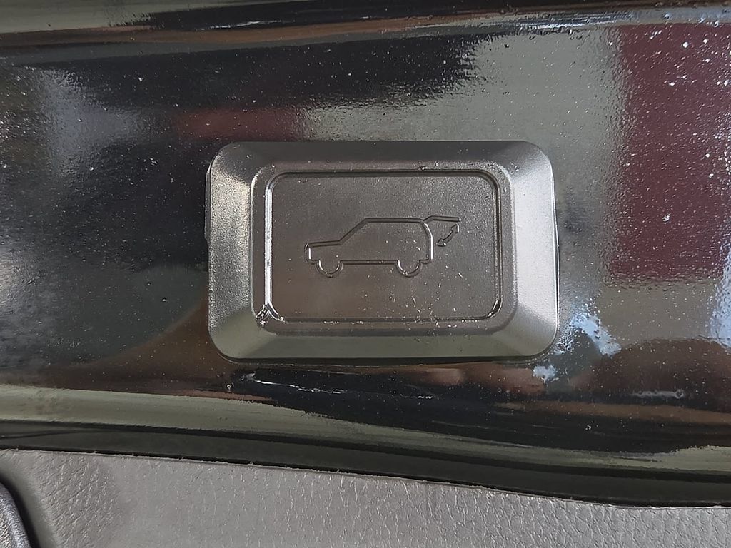 Certified 2025 Toyota RAV4 XLE Premium FWD image 14