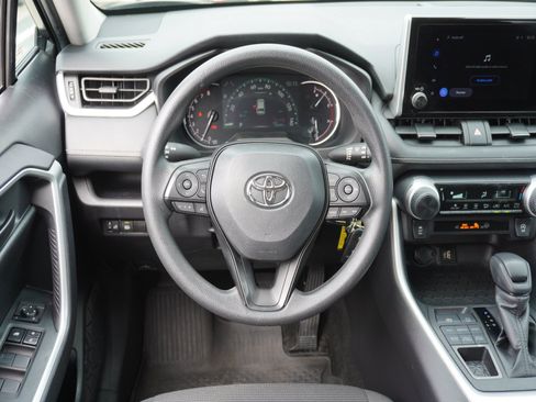 Used 2024 Toyota RAV4 LE AWD/4WD image 14