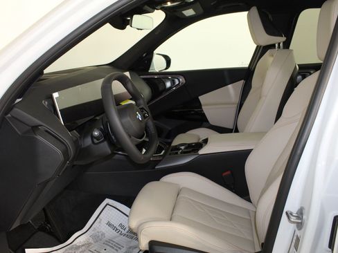 Used 2026 BMW X3 xDrive30 w/ Premium Package image 28