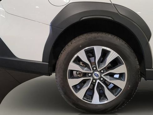 Used 2024 Subaru Outback Touring AWD/4WD image 35