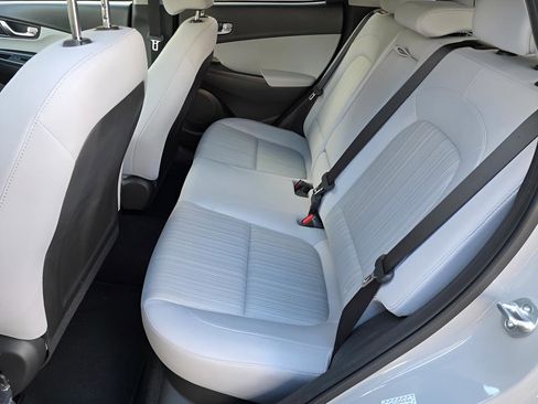 Used 2023 Hyundai Kona SEL w/ Convenience Package image 15