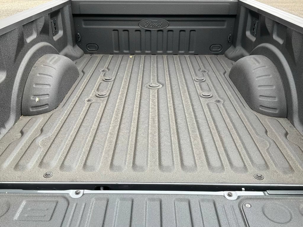 New 2026 Ford F250 Lariat w/ Black Appearance Package AWD/4WD image 21