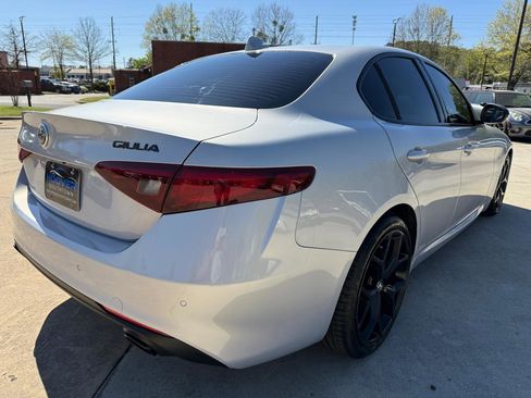 Used 2020 Alfa Romeo Giulia Ti w/ Nero Edizione image 5