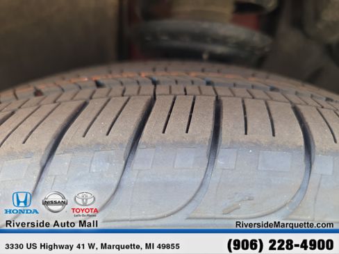 Used 2023 Chevrolet Traverse LT w/ LPO, Floor Liner Package AWD/4WD image 12