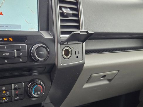 Used 2017 Ford F150 XLT w/ Equipment Group 302A Luxury image 29