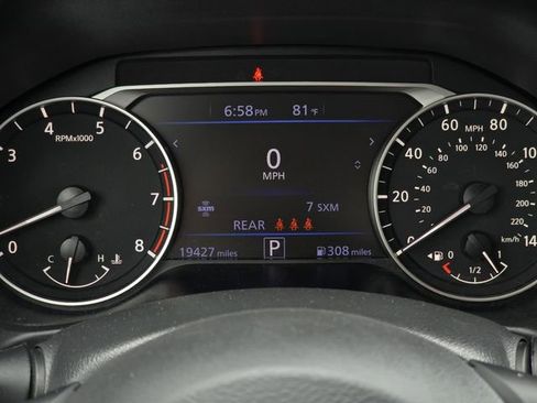 Used 2025 Nissan Altima 2.5 SV FWD image 14