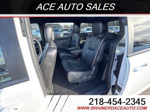 Used 2019 Dodge Grand Caravan GT FWD image 13