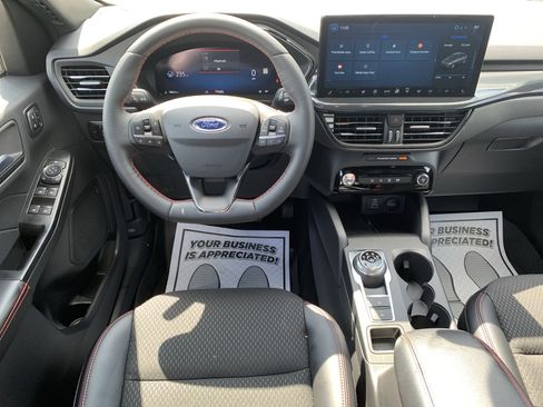Used 2025 Ford Escape ST-Line Elite AWD/4WD image 29