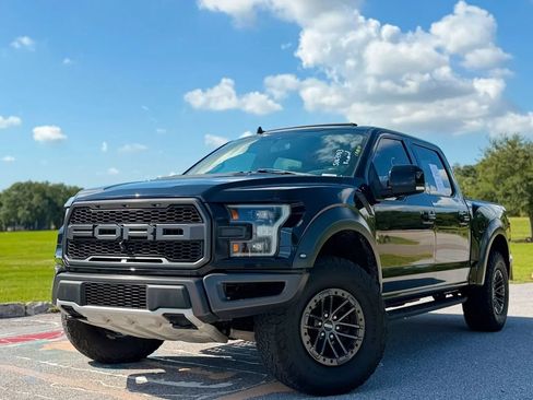 Used 2019 Ford F150 Raptor w/ Equipment Group 802A Luxury AWD/4WD image 18