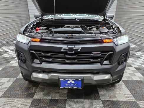 Used 2024 Chevrolet Colorado Trail Boss w/ Advanced Trailering Package AWD/4WD image 36
