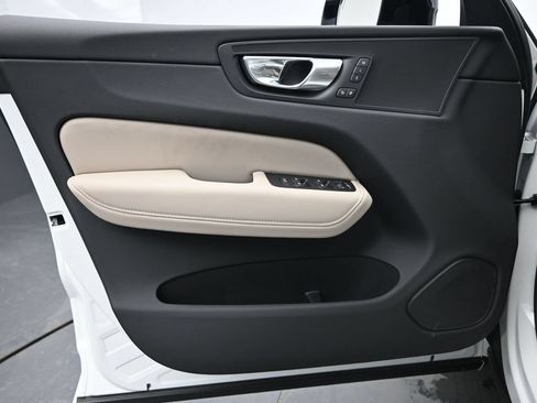 New 2026 Volvo XC60 B5 Plus w/ Climate Package AWD/4WD image 22