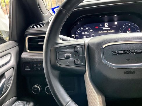 Used 2023 GMC Yukon Denali RWD image 23