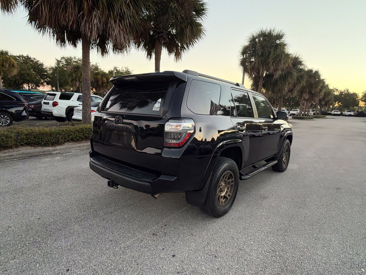 Used 2023 Toyota 4Runner TRD Off-Road Premium w/ Moonroof Package AWD/4WD image 4