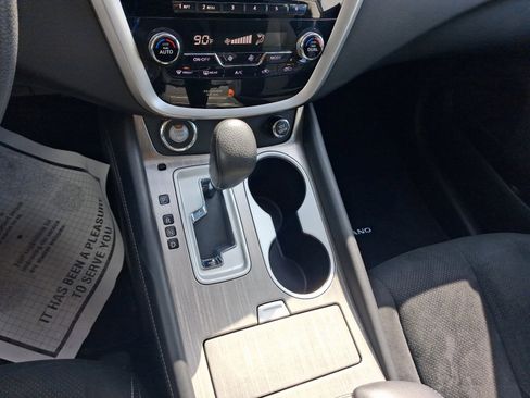 Used 2016 Nissan Murano S image 10