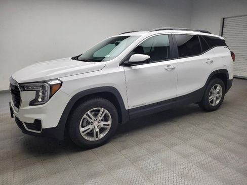 Used 2023 GMC Terrain SLE w/ Driver Convenience Package AWD/4WD image 2