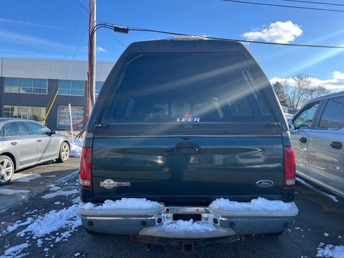 Used 2005 Ford F350 Lariat image 6