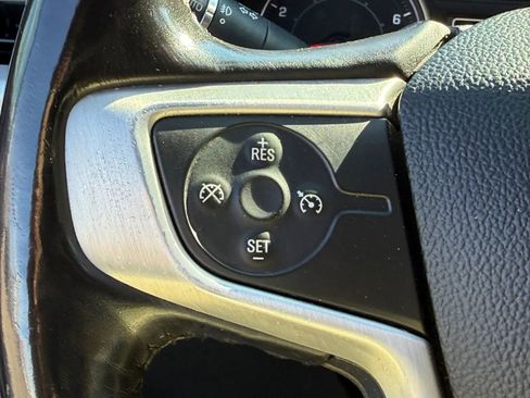 Used 2018 GMC Acadia SLT FWD image 26