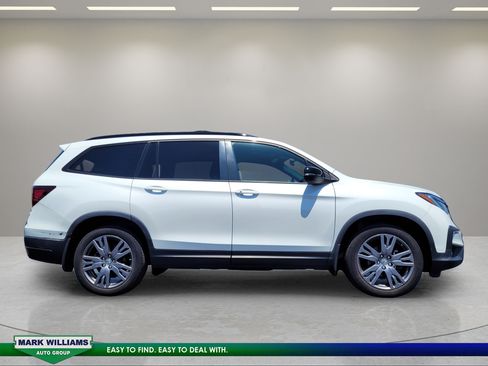 Used 2022 Honda Pilot Sport image 2