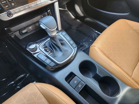 Used 2024 Kia Seltos SX image 27