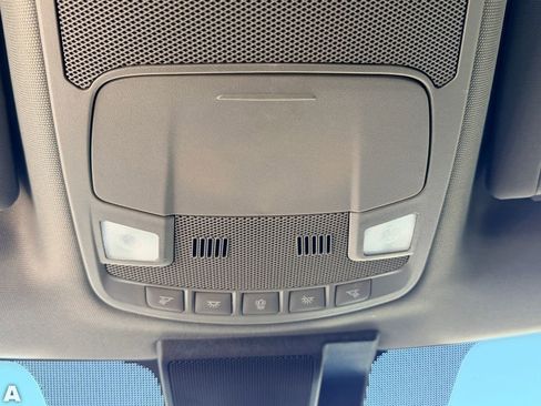 Used 2019 Ford F150 XLT w/ Equipment Group 302A Luxury AWD/4WD image 13