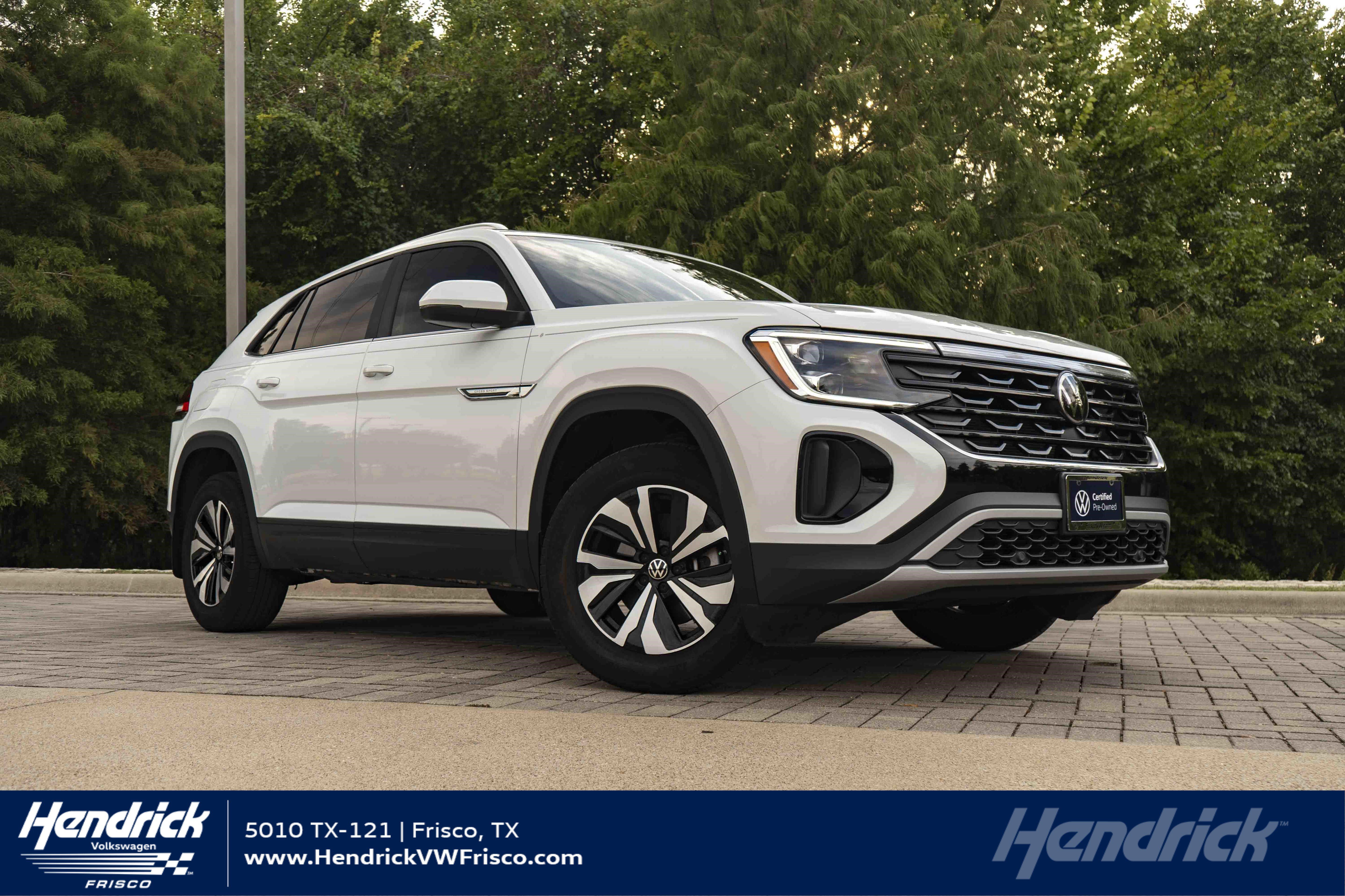 Certified 2024 Volkswagen Atlas Cross Sport SE FWD image 1