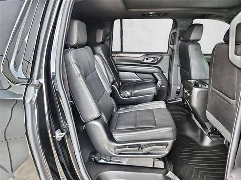 Certified 2022 Chevrolet Suburban Z71 w/ Z71 Off-Road Package AWD/4WD image 23