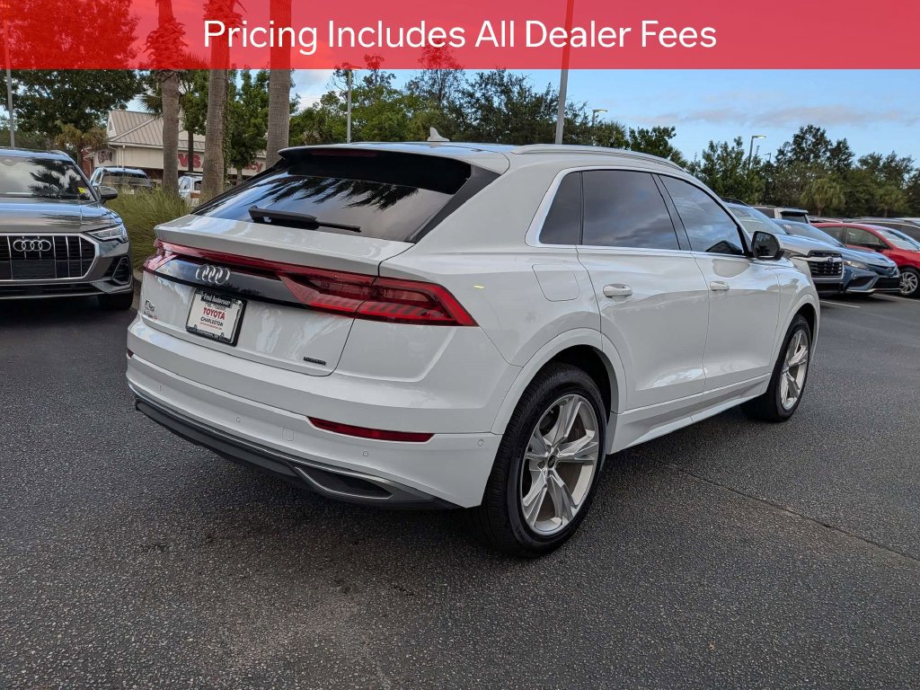 Used 2023 Audi Q8 Premium w/ Convenience Package AWD/4WD image 4