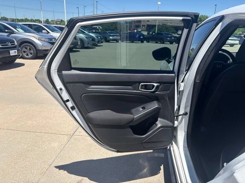 Used 2023 Honda Civic Sport image 30