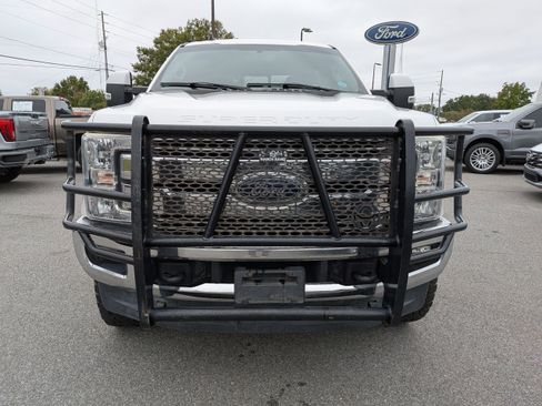 Used 2019 Ford F250 Lariat w/ Lariat Value Package image 8