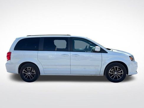 Used 2017 Dodge Grand Caravan GT FWD image 6
