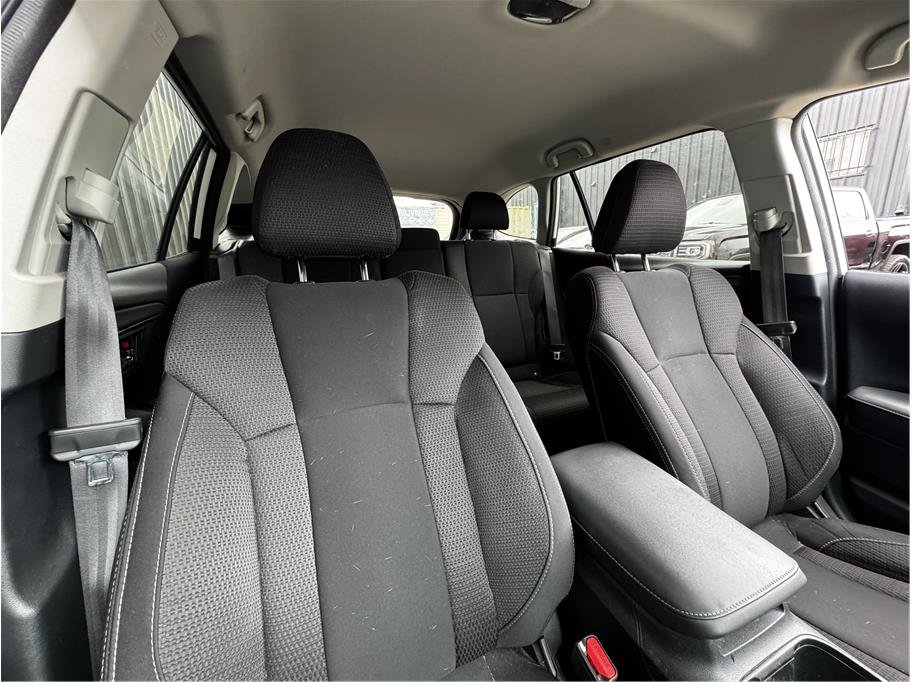 Used 2021 Subaru Outback Premium AWD/4WD image 4