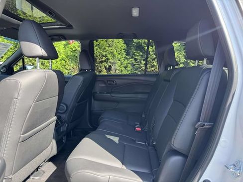 Certified 2023 Honda Passport EX-L image 10