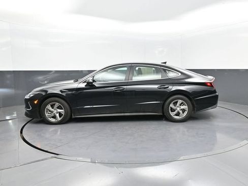 Used 2023 Hyundai Sonata SE FWD image 2