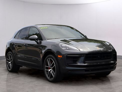 Used 2023 Porsche Macan S AWD/4WD image 11