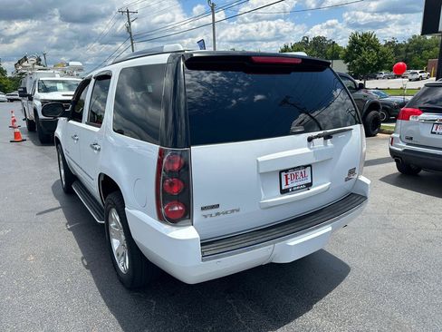 Used 2009 GMC Yukon Denali AWD/4WD image 2
