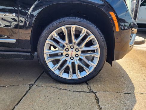 New 2026 GMC Yukon Denali w/ Denali Reserve Package AWD/4WD image 63