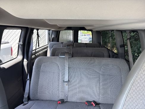 Used 2019 Chevrolet Express 3500 LT w/ LT Preferred Equipment Group RWD image 7