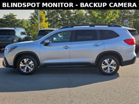 Used 2024 Subaru Ascent Premium AWD/4WD image 4