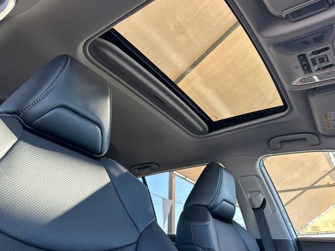 Certified 2019 Toyota RAV4 Limited AWD/4WD image 17