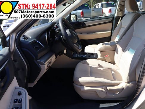 Used 2019 Subaru Outback 2.5i AWD/4WD image 12