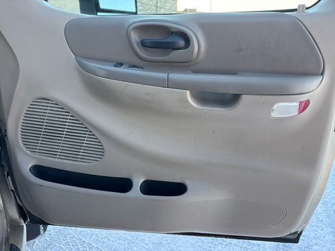 Used 2000 Ford F150 XL image 23