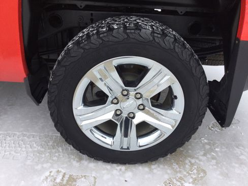 Used 2018 Chevrolet Silverado 1500 Custom w/ Custom Value Package image 5