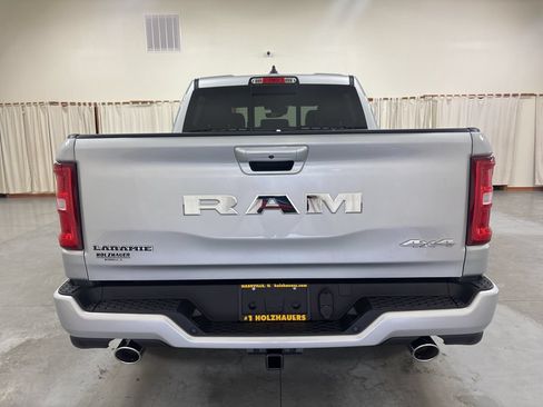 New 2026 RAM 1500 Laramie w/ Laramie Preferred Package AWD/4WD image 7