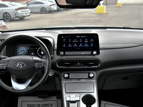 Used 2023 Hyundai Kona Limited image 38