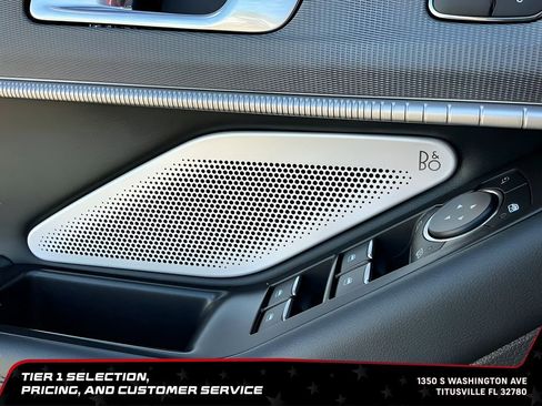 Used 2025 Ford Explorer ST RWD image 18