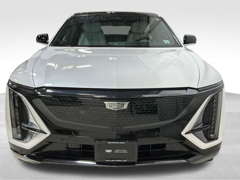 Used 2024 Cadillac Lyriq Sport AWD/4WD image 3